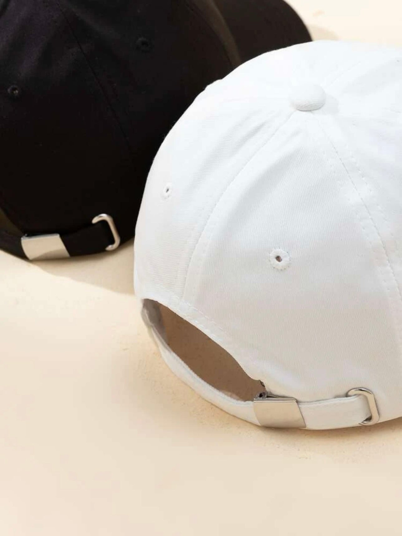 Couple’s Interlocking Pinkies Hats