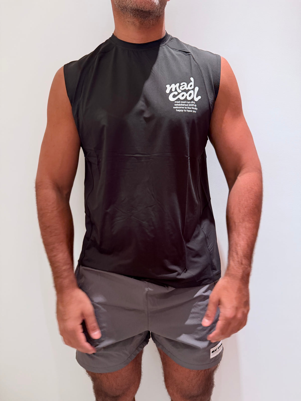 Mad Cool No Sleeves Club Tank