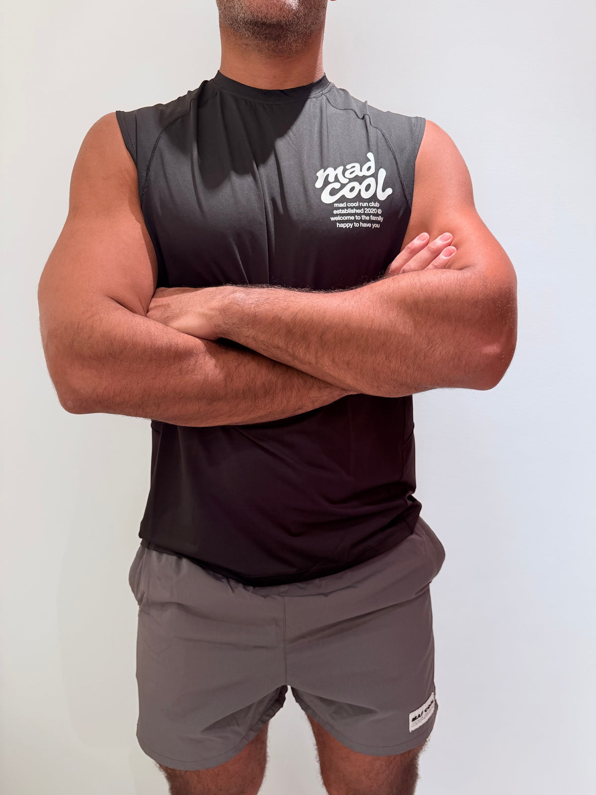 Mad Cool No Sleeves Club Tank